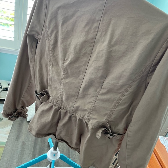 Stylish Women's Jean  Jacket in Tan model size medium, worn once - Picture 1 of 7
